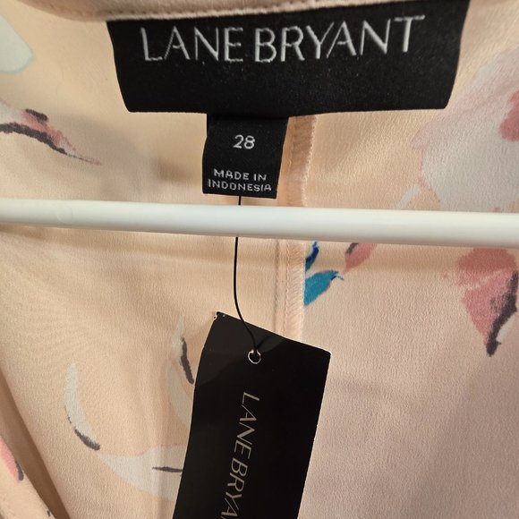 Lane Bryant Size 28 Pink Floral Shirt - Picture 2 of 7